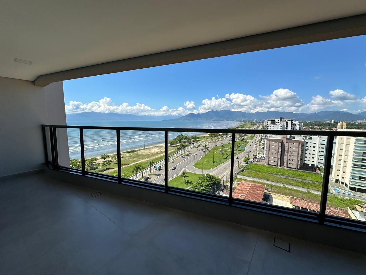 Cobertura Duplex Frente Mar no Condomínio Valência, Indaiá