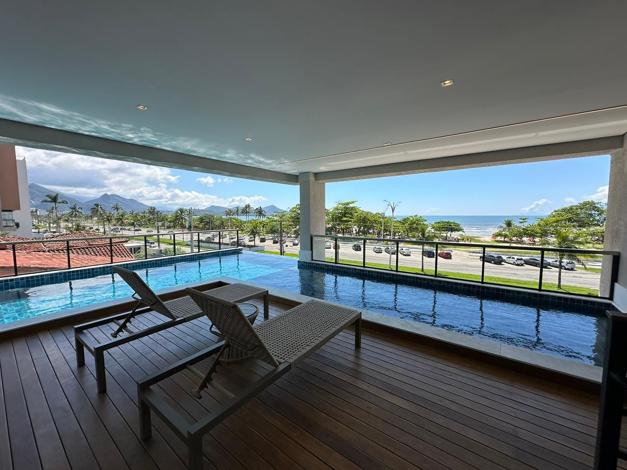Cobertura Duplex Frente Mar no Condomínio Valência, Indaiá