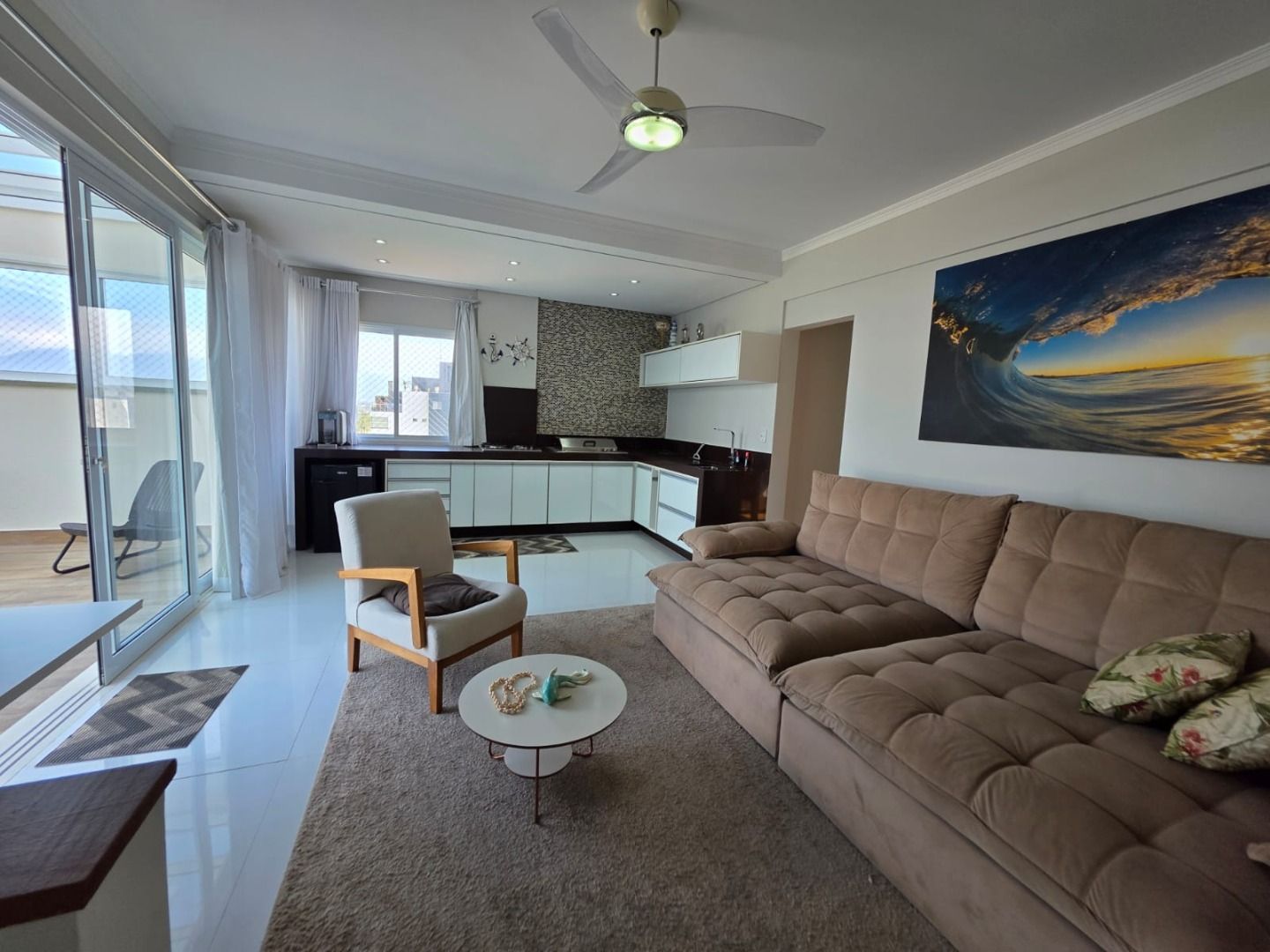 Apartamento Duplex com Vista Panorâmica para o Mar no Indaiá