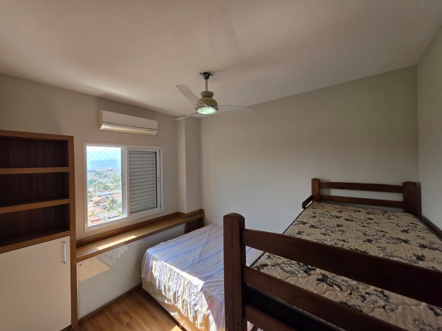 Apartamento Duplex com Vista Panorâmica para o Mar no Indaiá