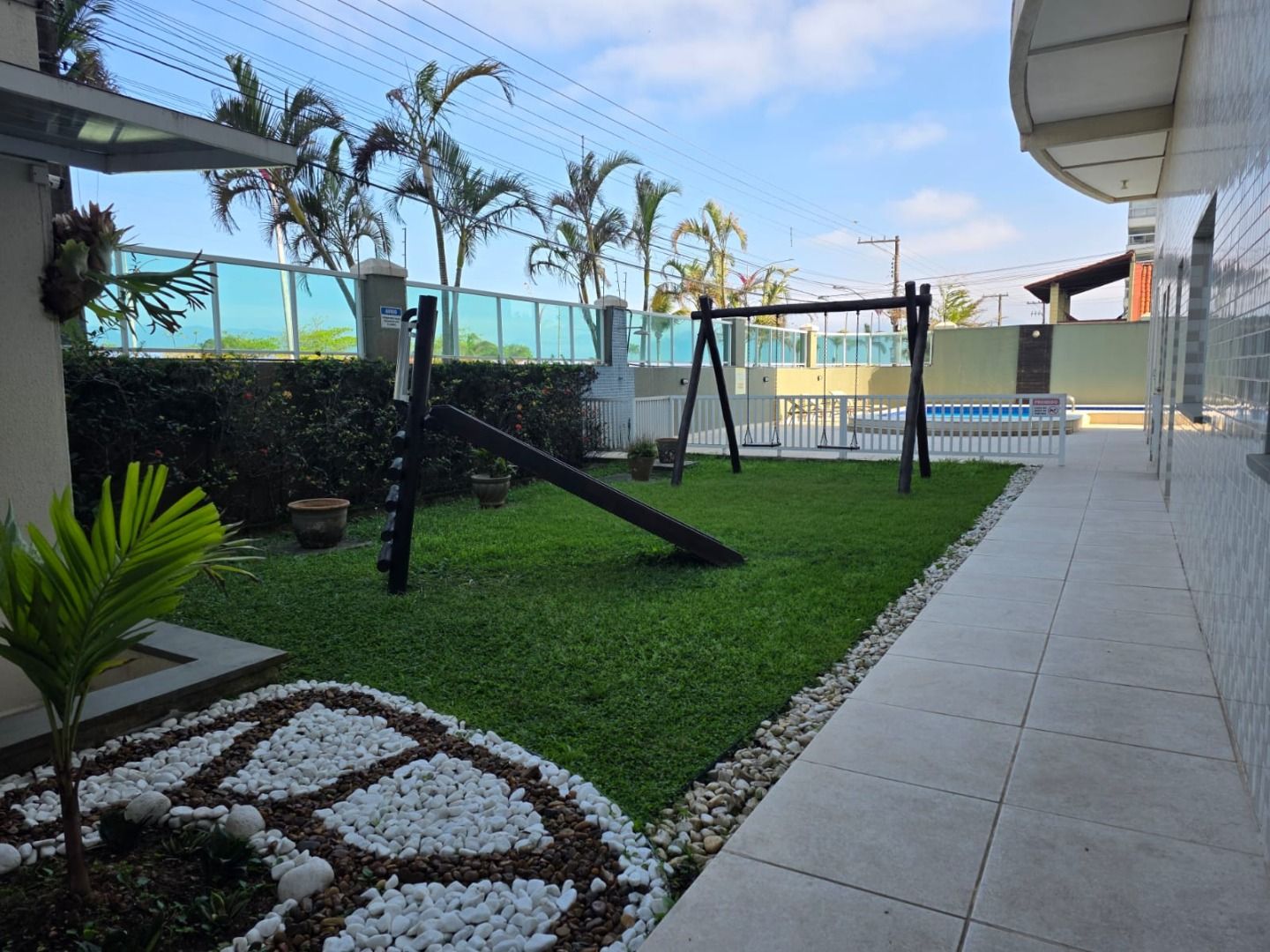 Apartamento Duplex com Vista Panorâmica para o Mar no Indaiá