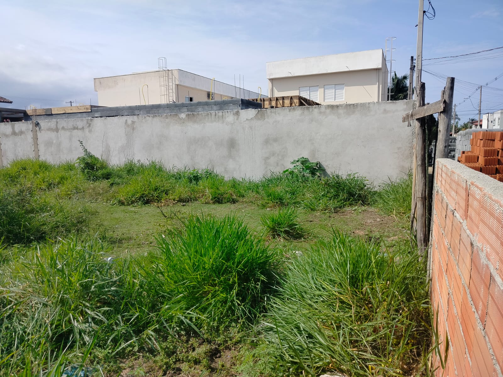 TERRENO NO PONTAL DE SANTA MARINA CARAGUATATUBA 