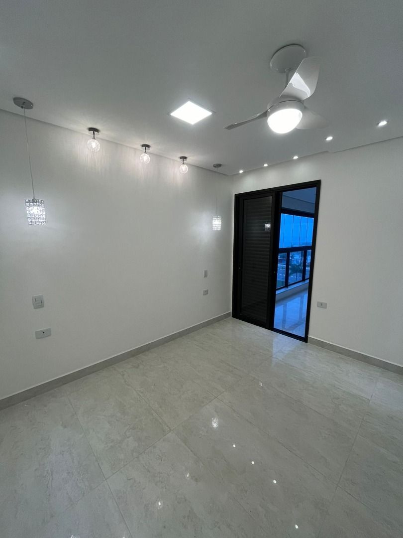 Apartamento Alto Padrão Frente Mar no Edifício Parthenon, Praia do Aruan