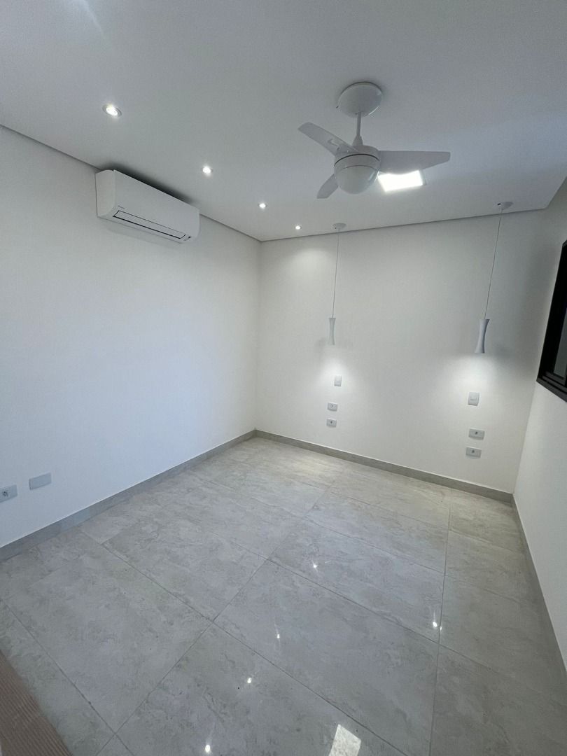 Apartamento Alto Padrão Frente Mar no Edifício Parthenon, Praia do Aruan