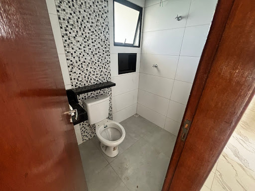 Casa Nova no Balneário dos Golfinhos