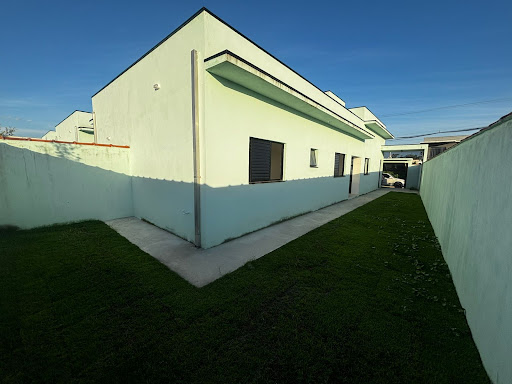 Casa Nova no Balneário dos Golfinhos