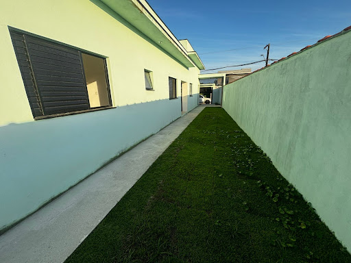Casa Nova no Balneário dos Golfinhos