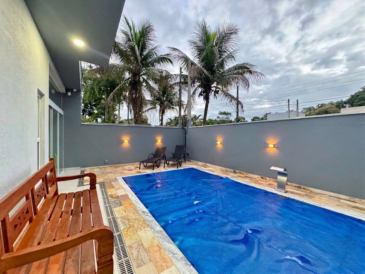 Casa mobiliada com piscina e energia fotovoltaica no Condomínio Mar Verde I em Praia da Mococa