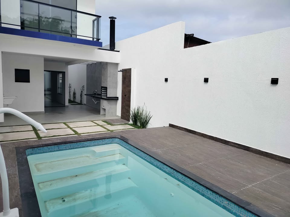 Sobrado Novo com Piscina Privativa e Área Gourmet no Porto Novo