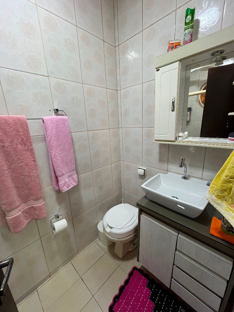 Casa com Amplo Terreno e Área Gourmet na Praia das Palmeiras