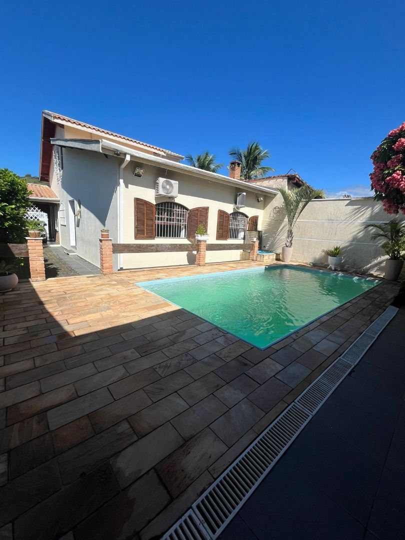 Casa com Vista para o Mar a 300m da Praia em Martim de Sá