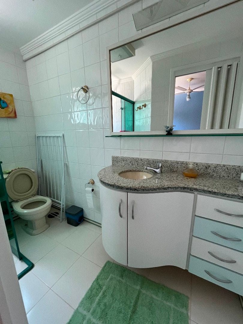 Apartamento Pé na Areia com Piscina de Borda Infinita na Prainha