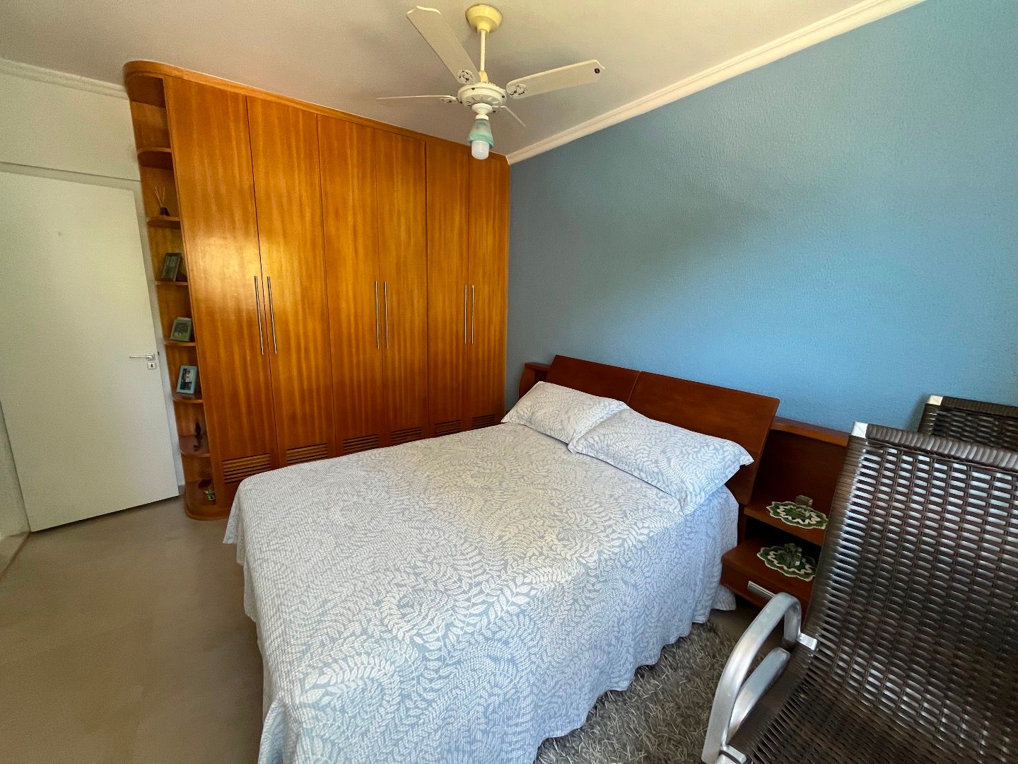 Apartamento Pé na Areia com Piscina de Borda Infinita na Prainha