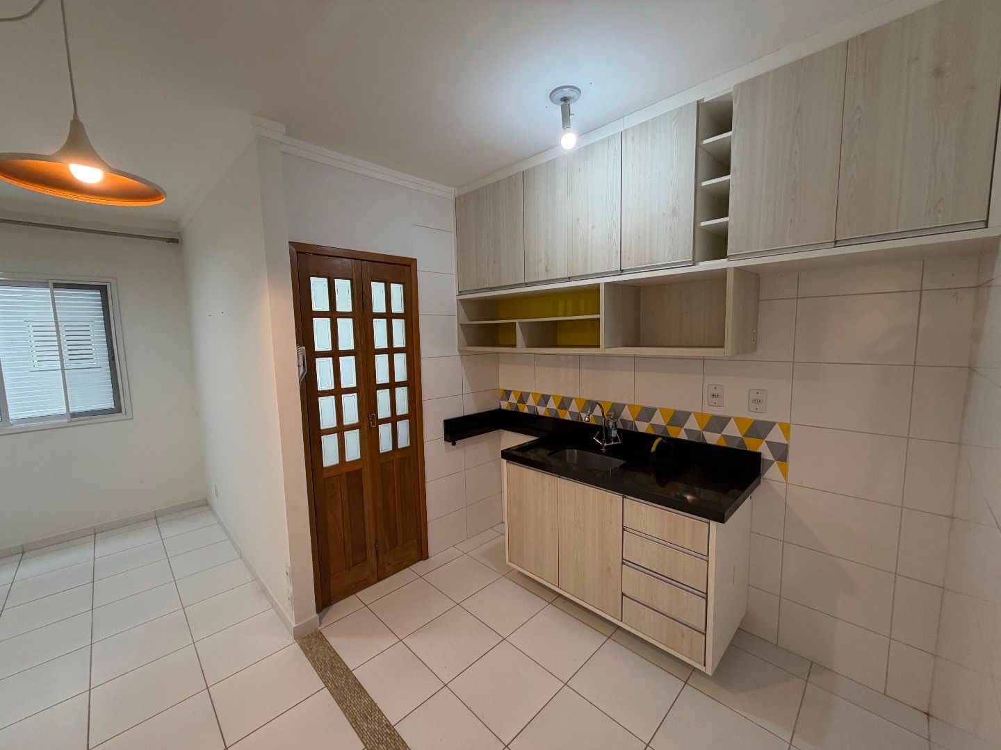 Apartamento no Condomínio Residencial Martinica em Martim de Sá