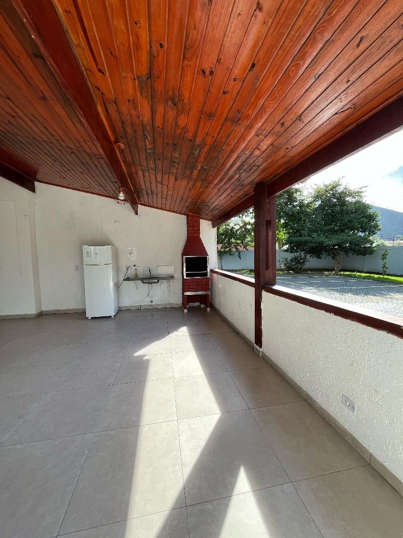 Apartamento no Condomínio Residencial Martinica em Martim de Sá