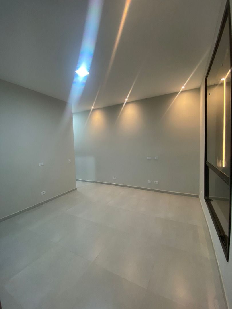 Casa Nova com Suíte no Balneário dos Golfinhos