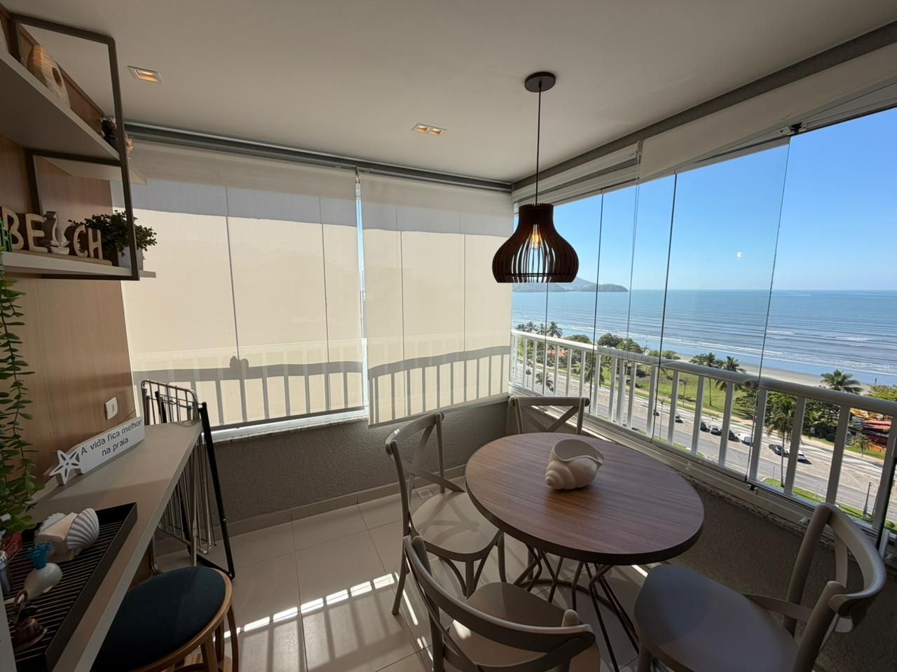 Apartamento Mobiliado com Vista Panorâmica para o Mar no Indaiá