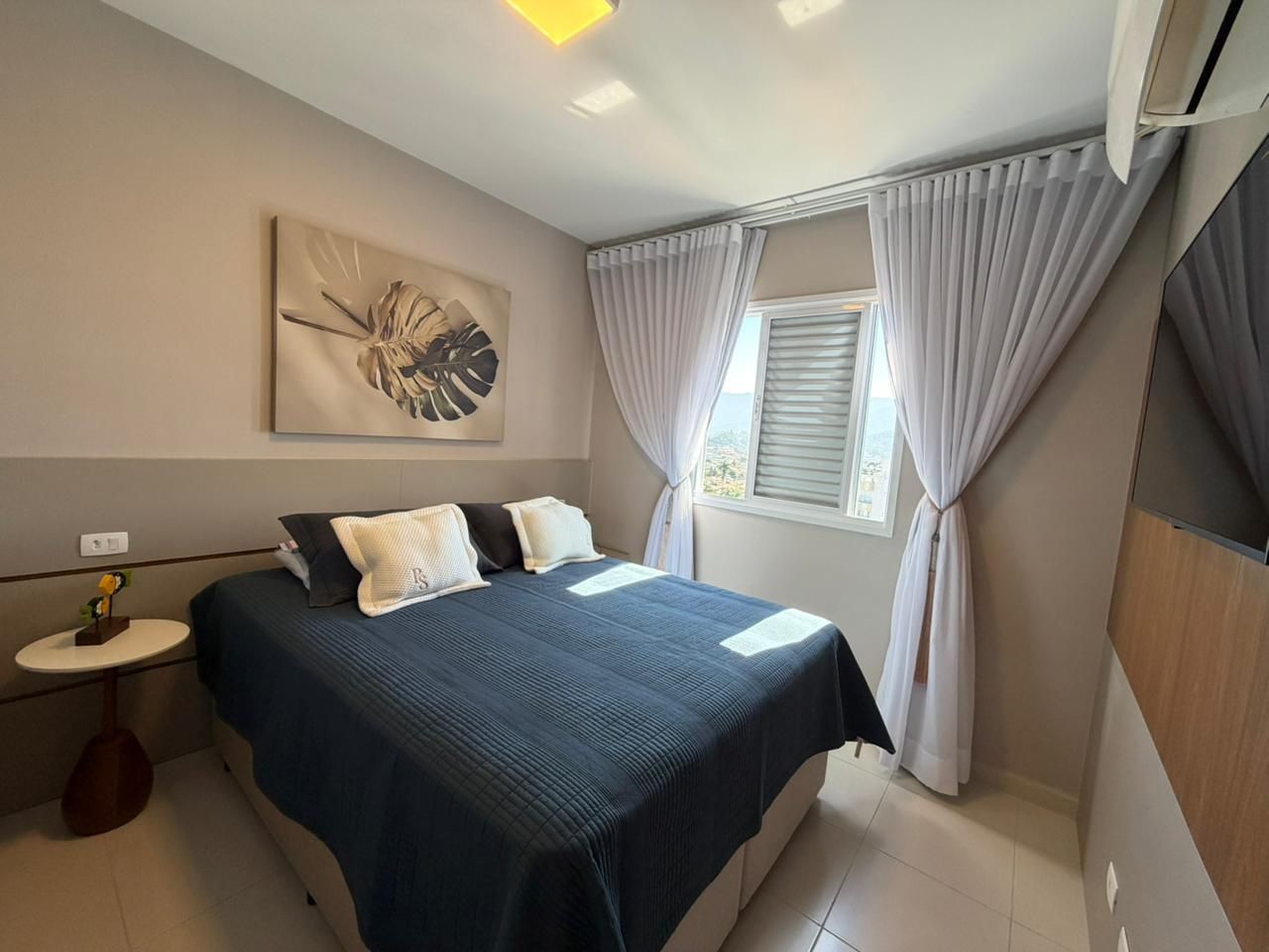 Apartamento Mobiliado com Vista Panorâmica para o Mar no Indaiá