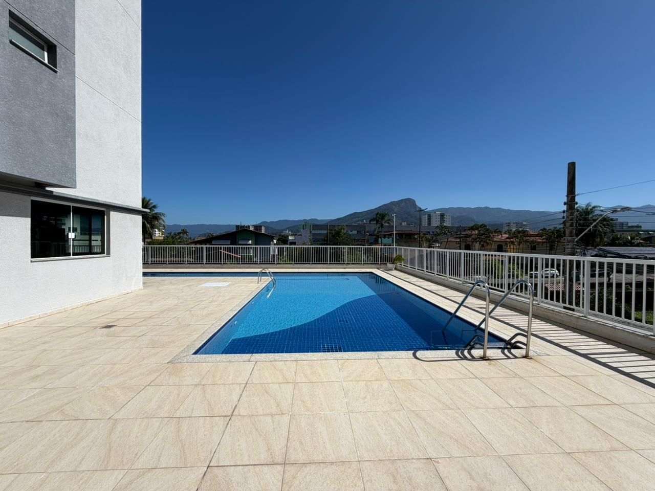 Apartamento Mobiliado com Vista Panorâmica para o Mar no Indaiá