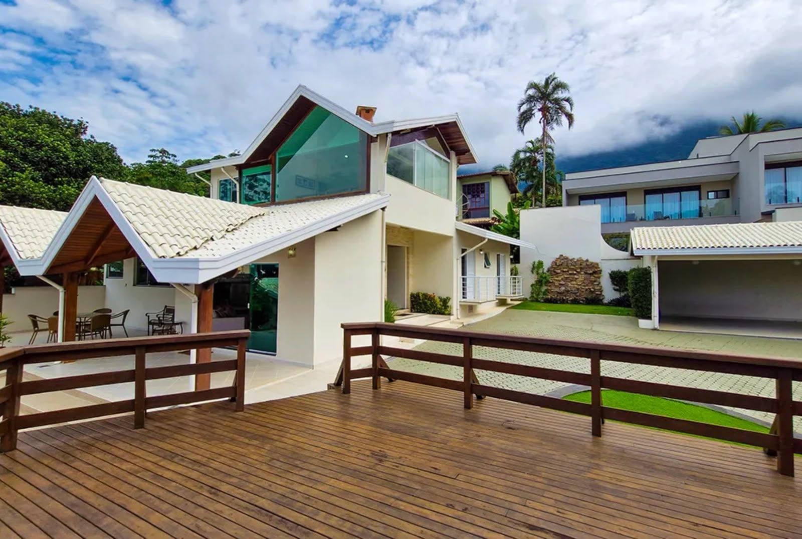 Casa Alto Padrão com Mirante e Vista Panorâmica no Park Imperial, Massaguaçu