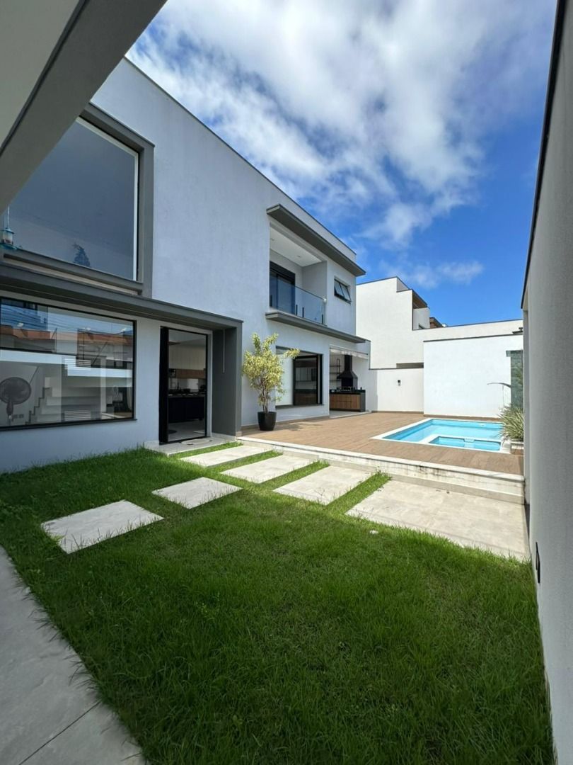 Casa Alto Padrão com Piscina e Automação no Capricórnio, Massaguaçu