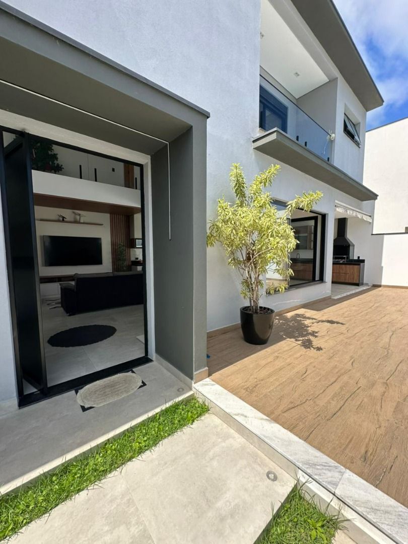 Casa Alto Padrão com Piscina e Automação no Capricórnio, Massaguaçu