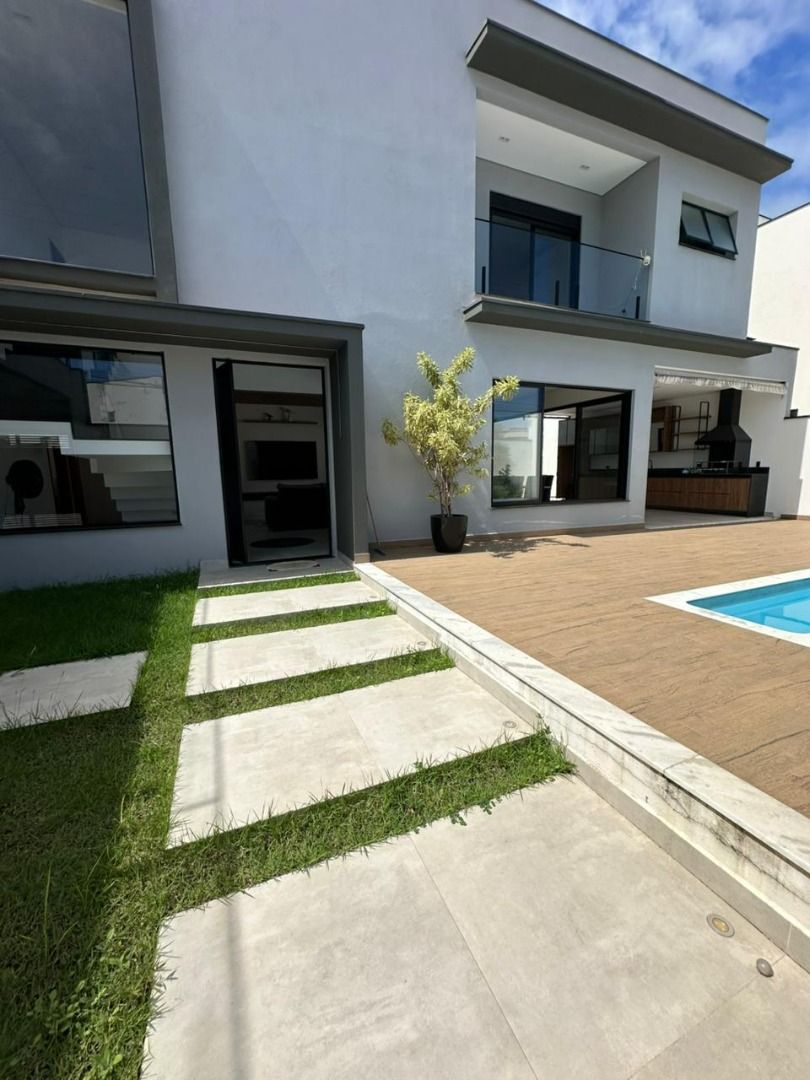 Casa Alto Padrão com Piscina e Automação no Capricórnio, Massaguaçu