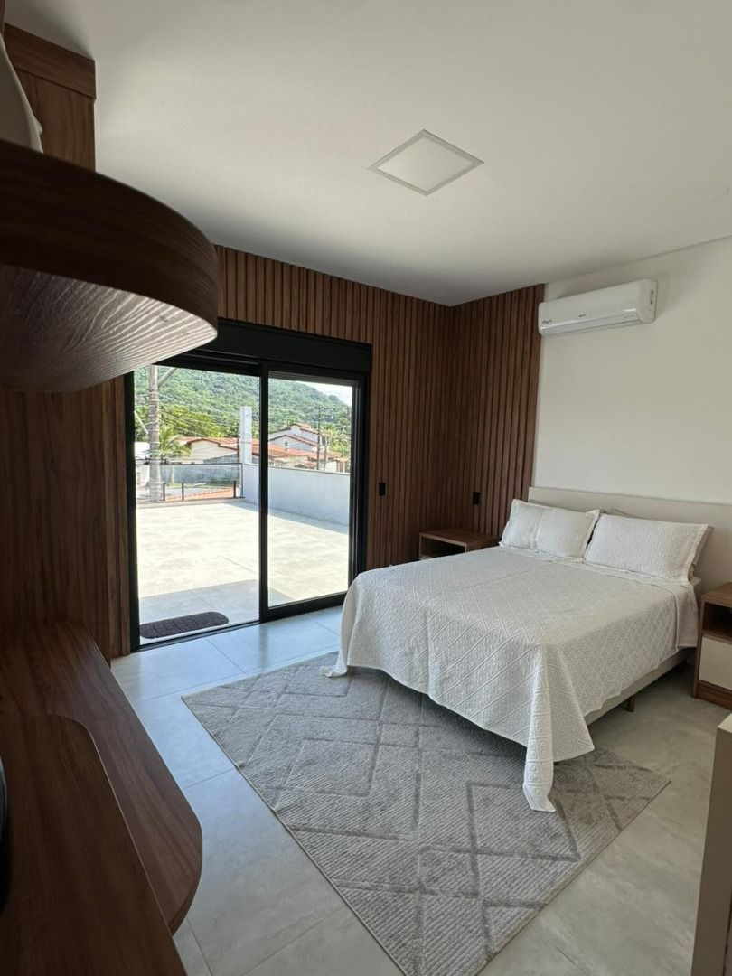 Casa Alto Padrão com Piscina e Automação no Capricórnio, Massaguaçu