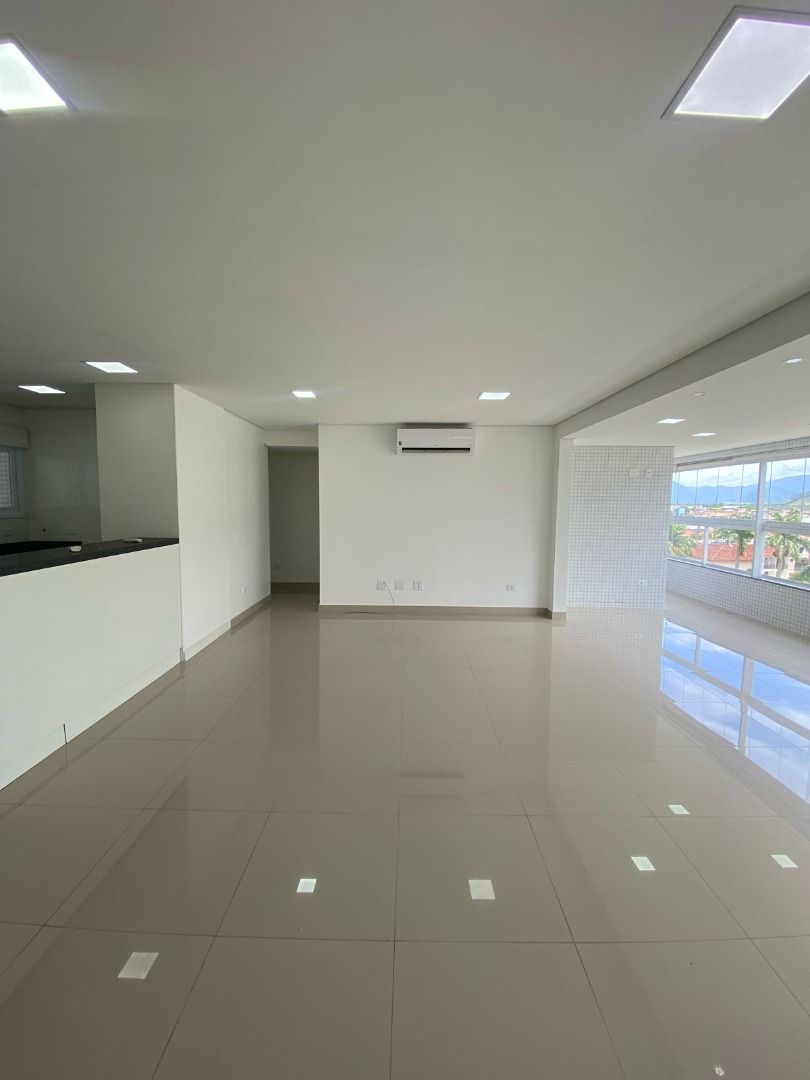 Apartamento com Vista para a Serra no Residencial Jardins, Jardim Primavera