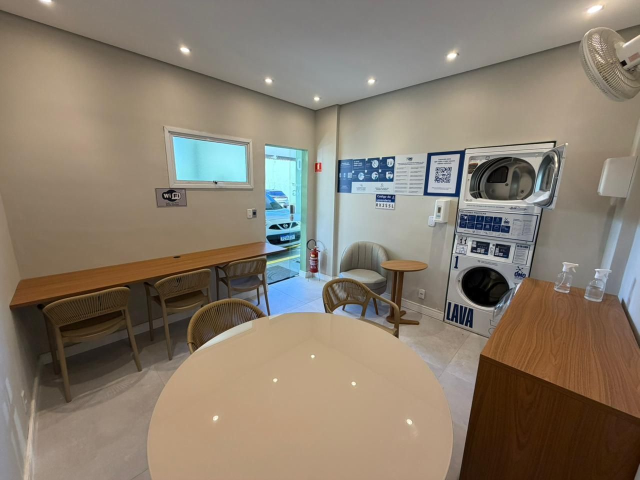 Apartamento Mobiliado a 600 Metros da Praia Martim de Sá, Residencial Lion