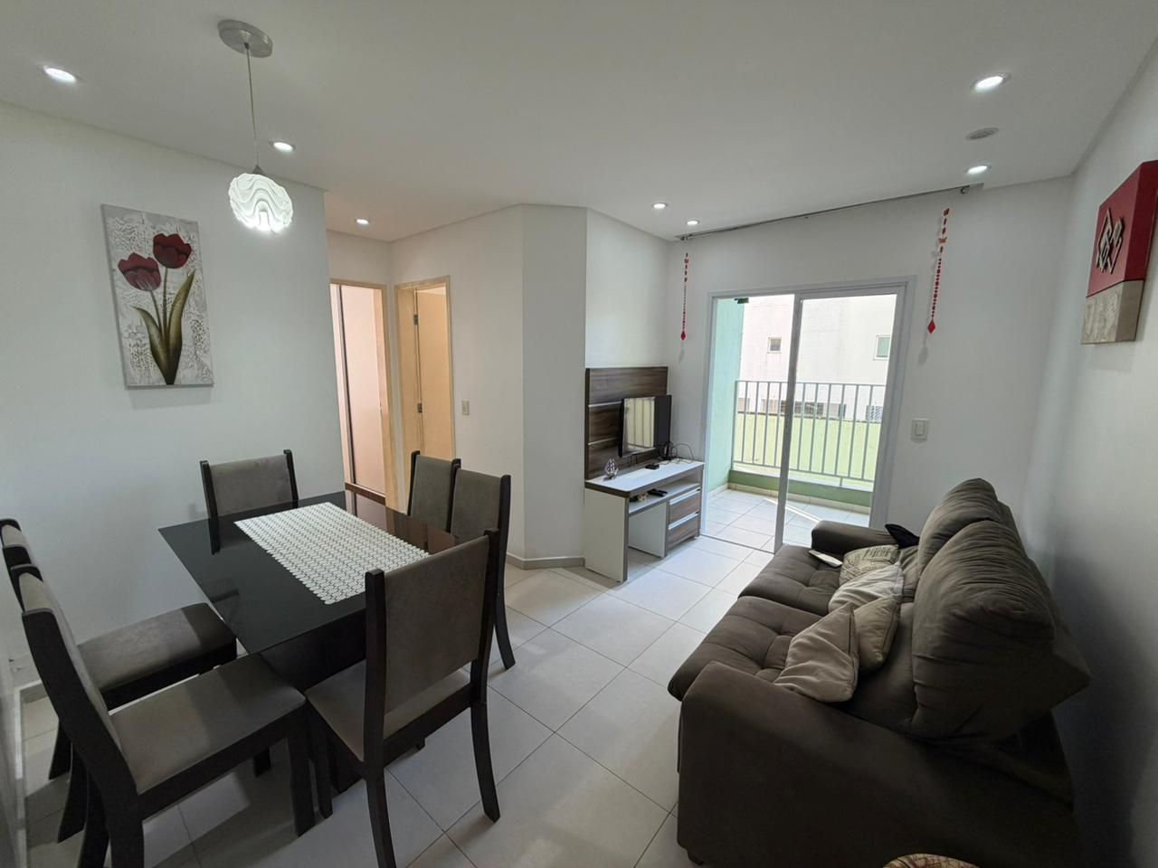 Apartamento Mobiliado a 600 Metros da Praia Martim de Sá, Residencial Lion