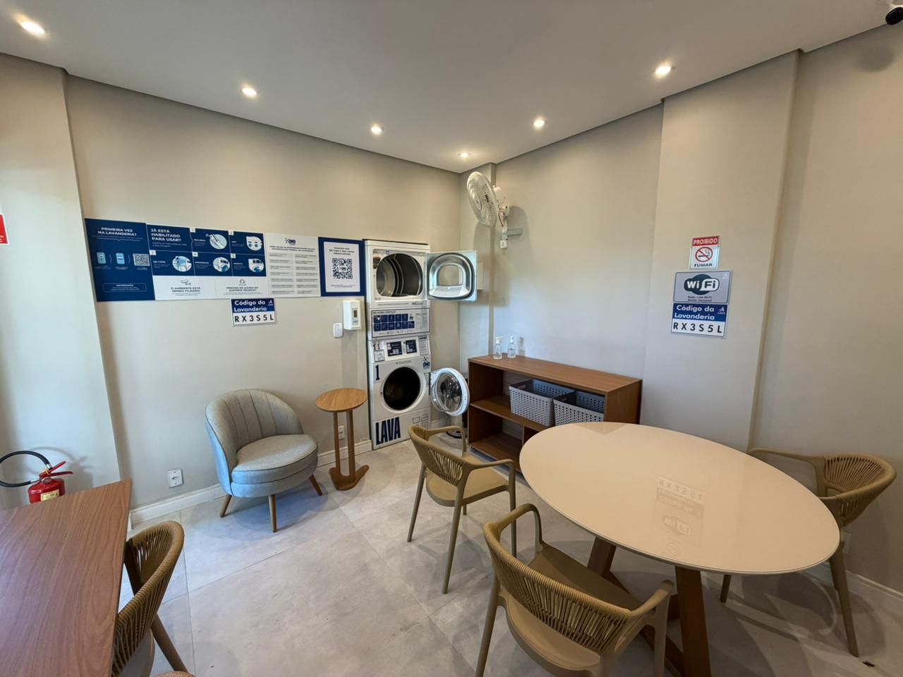 Apartamento Mobiliado a 600 Metros da Praia Martim de Sá, Residencial Lion